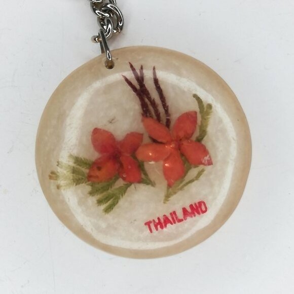 Pressed Dried Flowers Thailand Round Pendant Keychain Holder - Picture 2 of 8
